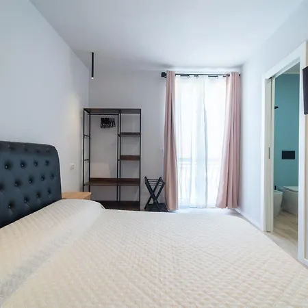 Carrer Del Sol Πανσιόν 3*